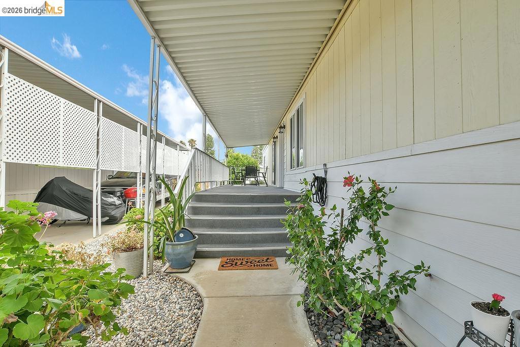 263 Coral Dr Property Photo 4