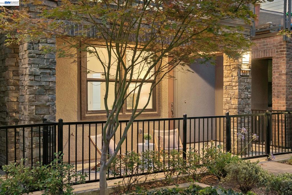 503 Staccato Pl Property Photo 3