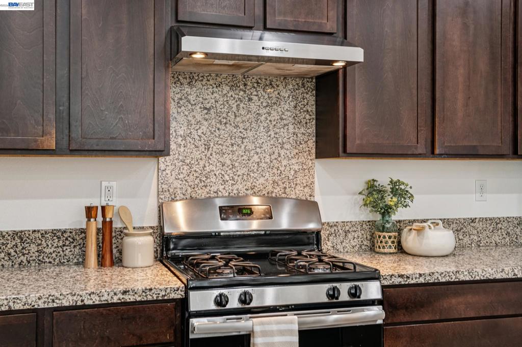 503 Staccato Pl Property Photo 18