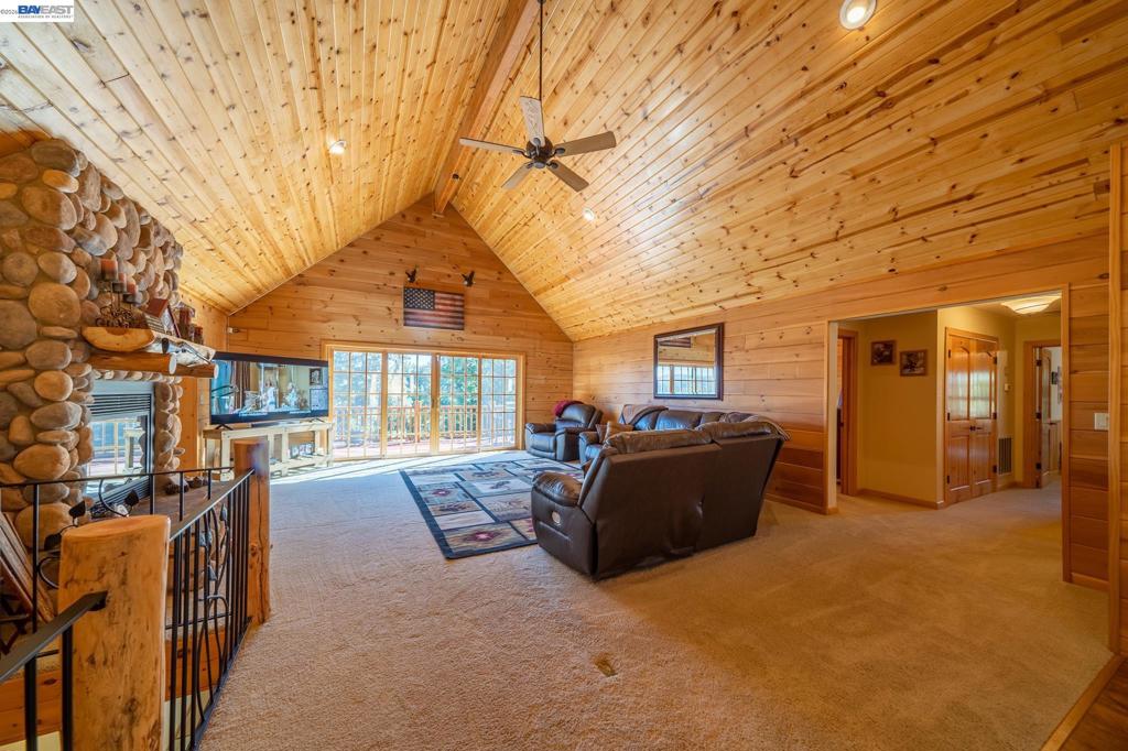 6775 Trailhead Ct Property Photo 12
