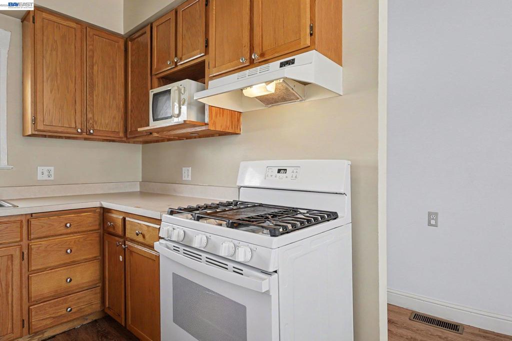 1540 Orchard Ave Property Photo 8