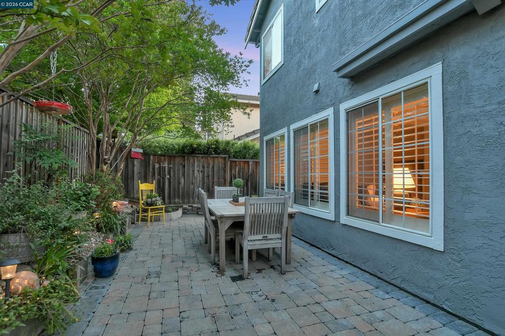280 Brady Street Property Photo 37
