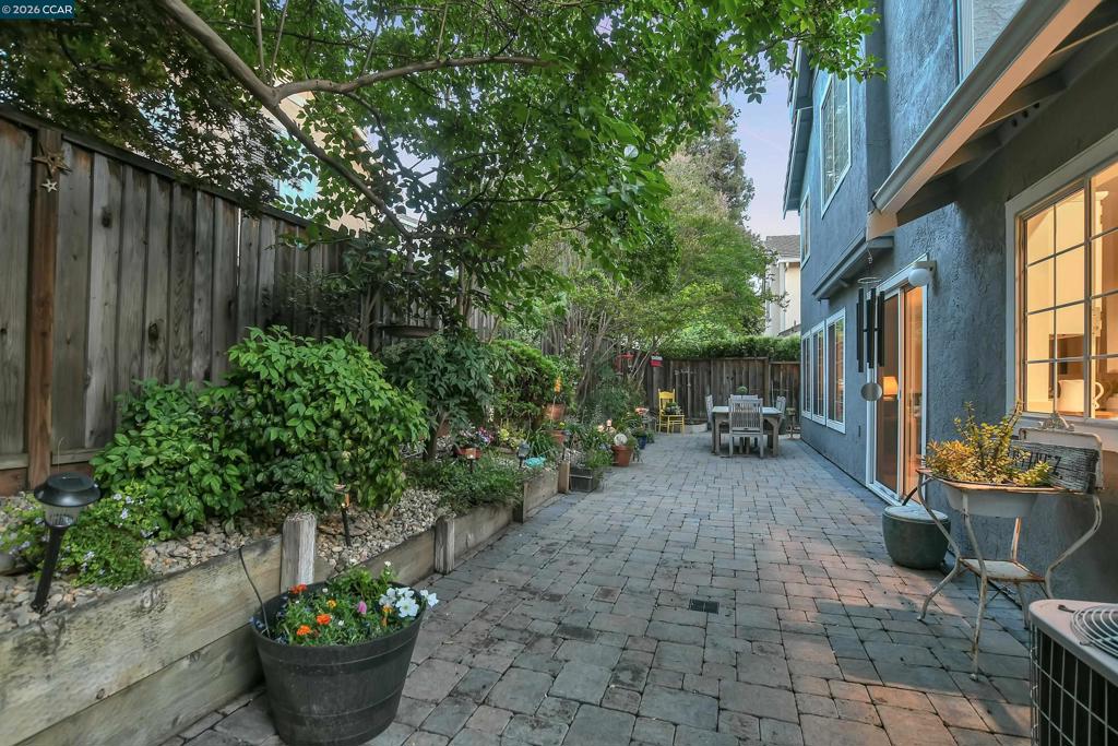 280 Brady Street Property Photo 39