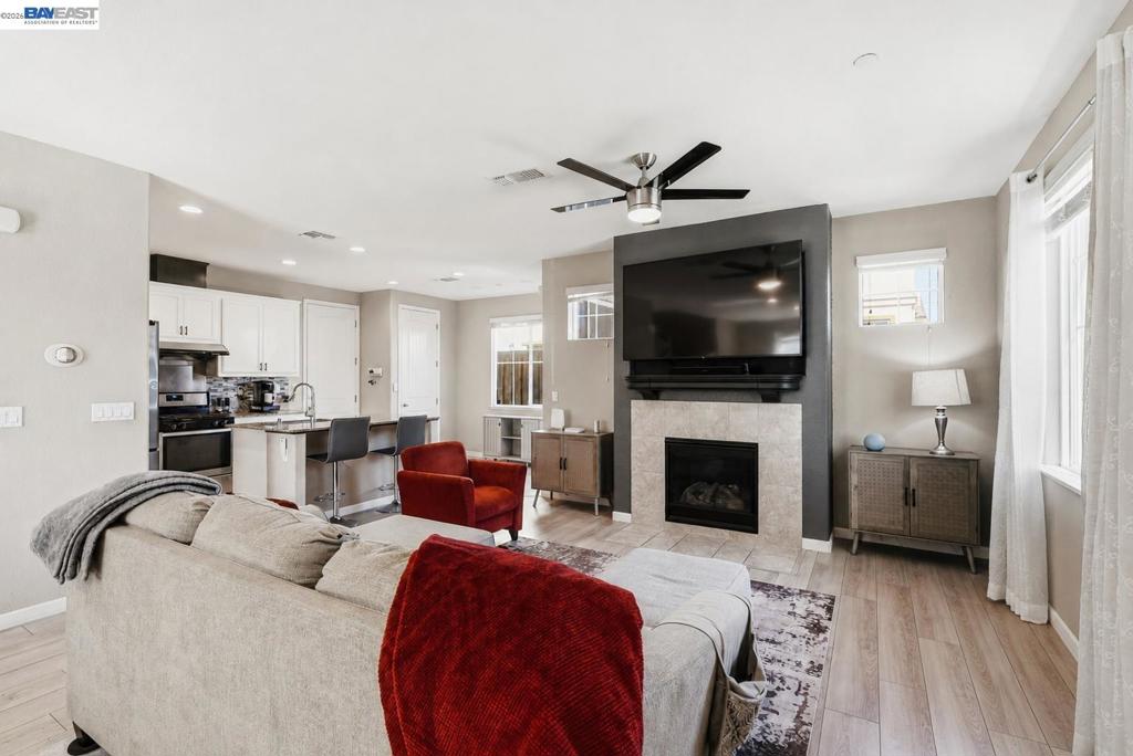 146 Halsey Way Property Photo 2