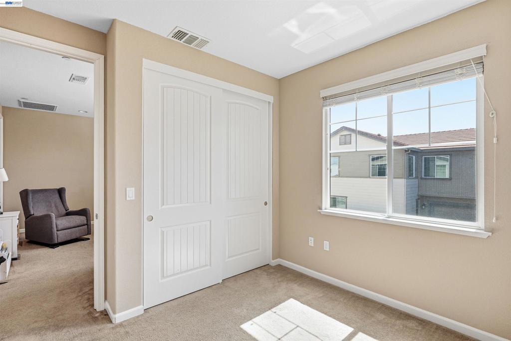146 Halsey Way Property Photo 13