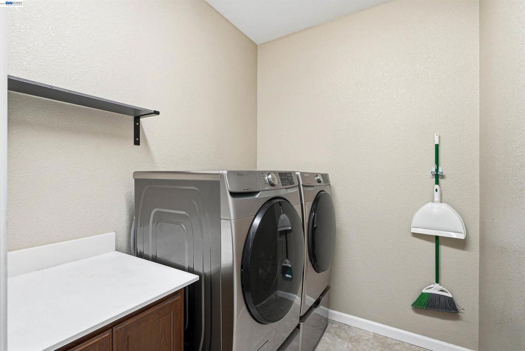 146 Halsey Way Property Photo 19