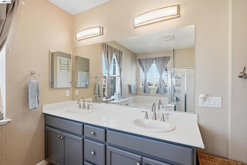 146 Halsey Way Property Photo 25