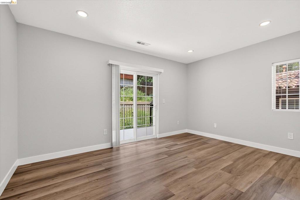 6105 Oakdale Ave Property Photo 29