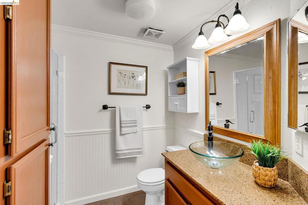 678 Cherry Tree Way Property Photo 6