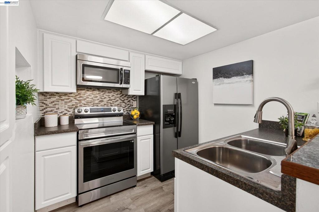 55 Massolo Dr B Property Photo 2