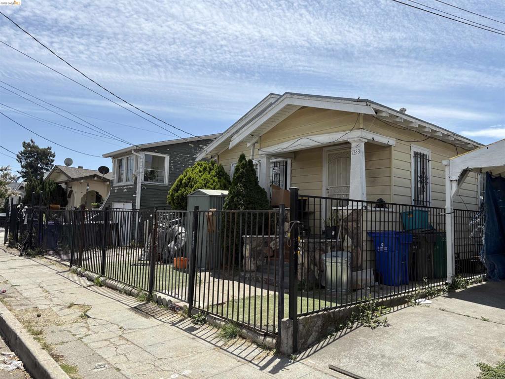 7333 Weld St Property Photo 1