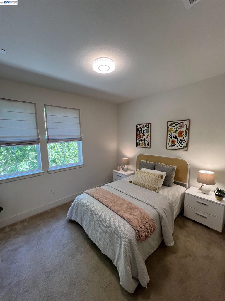 1233 Merry Loop Property Photo 7