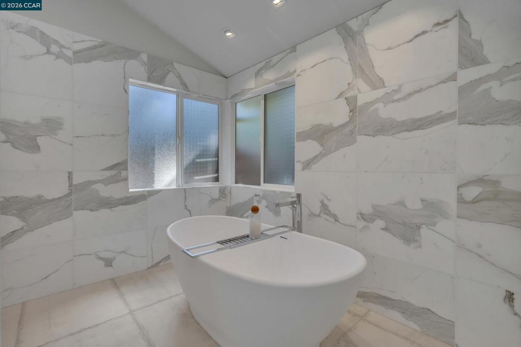 127 Caminar Way Property Photo 28