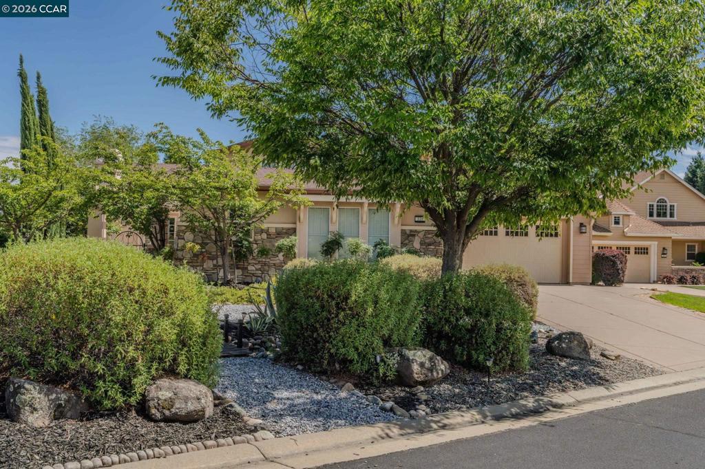 118 Glen View Court Property Photo 3