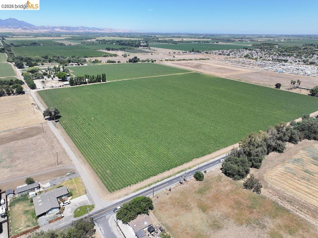 Bixler Rd Property Photo 10
