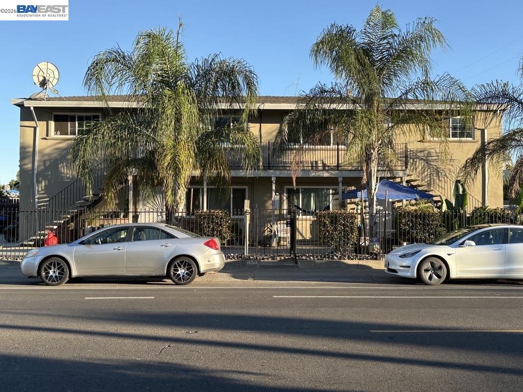 1050 Grand Ave. Property Photo 1