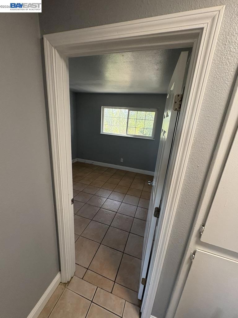 1050 Grand Ave. Property Photo 10