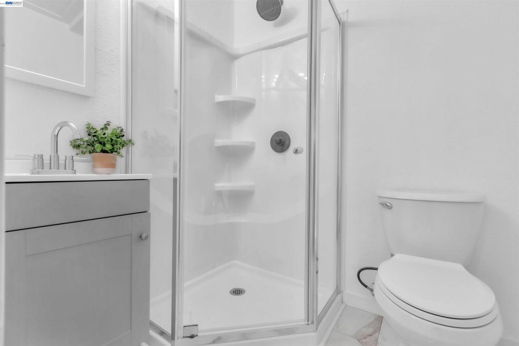 883 Inverness Ct Property Photo 12