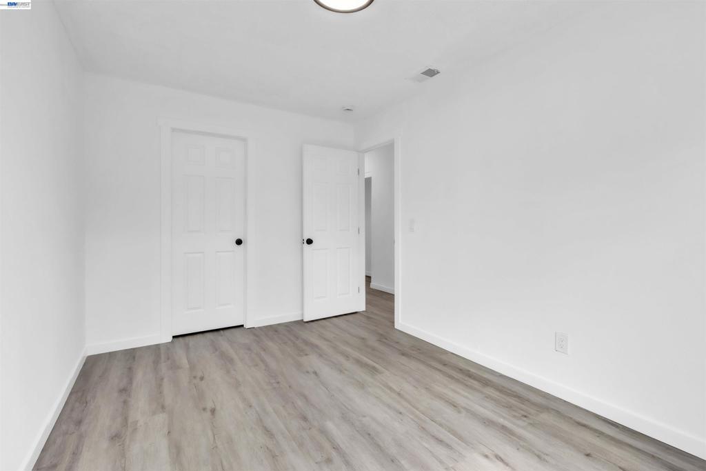 883 Inverness Ct Property Photo 14