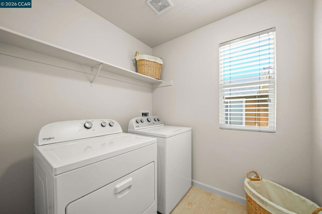 152 Gibson Ave Property Photo 20