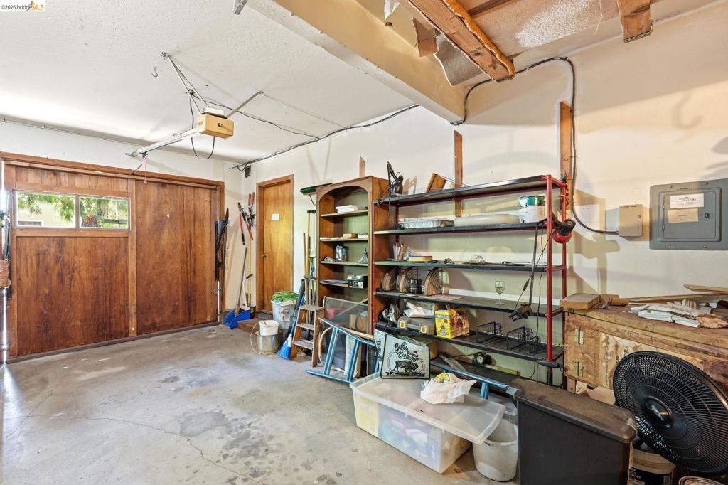 2915 Benvenue Ave C Property Photo 18