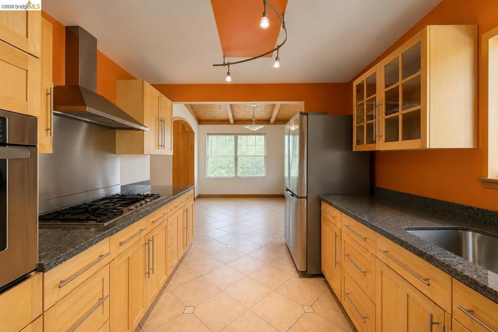 2915 Benvenue Ave C Property Photo 27