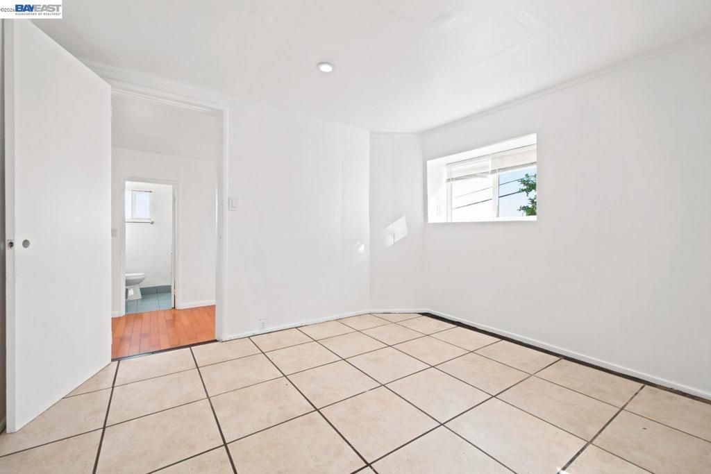 17005 Santa Fe St Property Photo 32