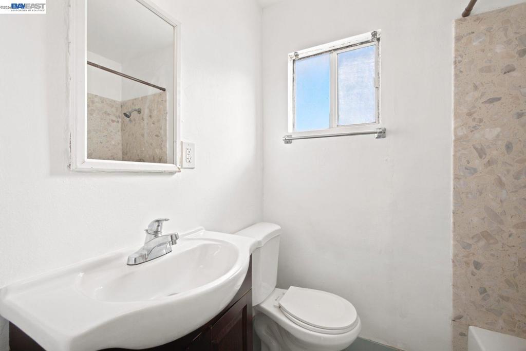 17005 Santa Fe St Property Photo 33