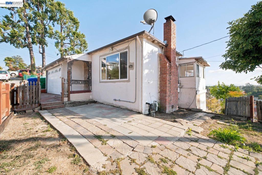 17005 Santa Fe St Property Photo 42