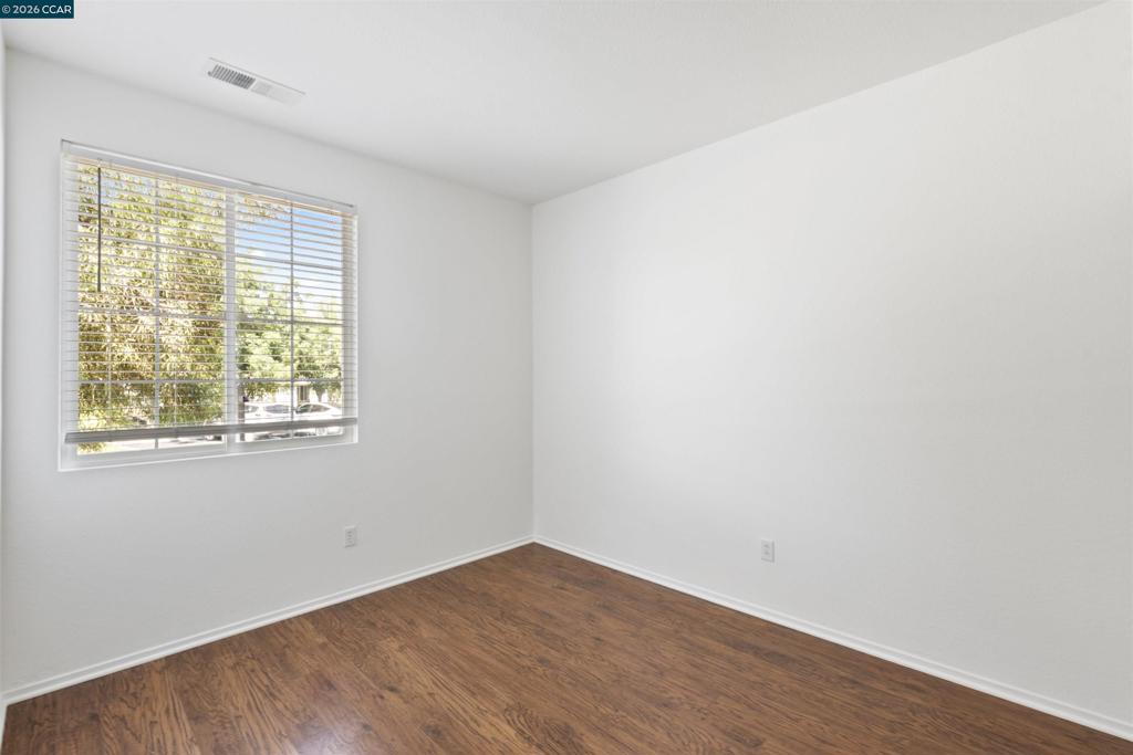 1641 Regent Dr Property Photo 15