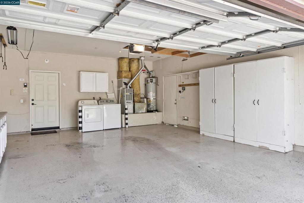 1641 Regent Dr Property Photo 29