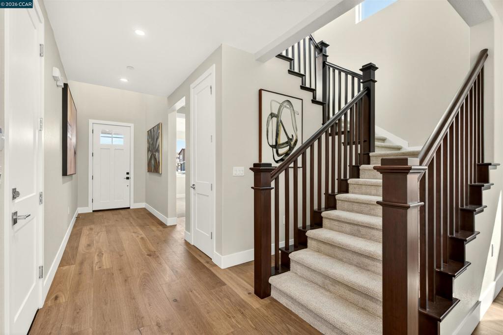 2201 Vandeleur Drive Property Photo 4