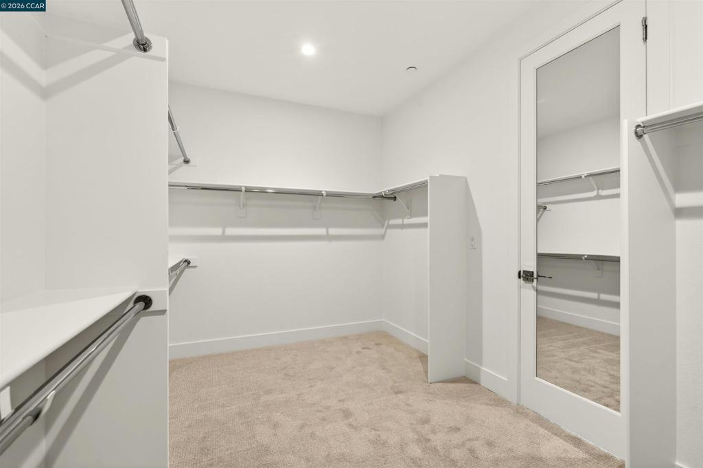 2201 Vandeleur Drive Property Photo 29