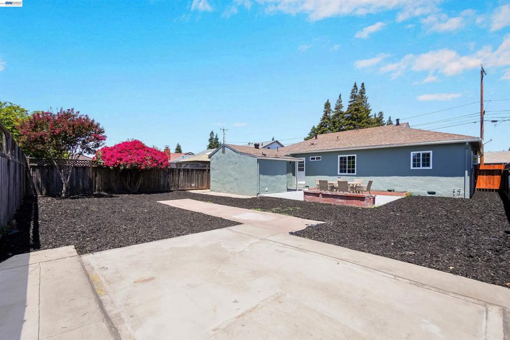 25353 Tarman Ave Property Photo 39