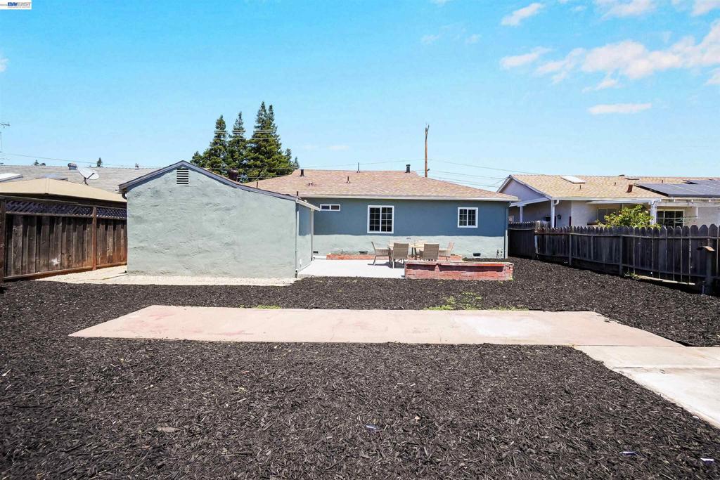 25353 Tarman Ave Property Photo 40