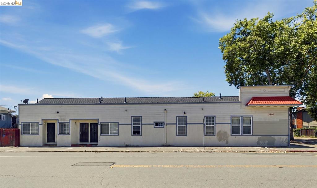 3302 California St Property Photo 2