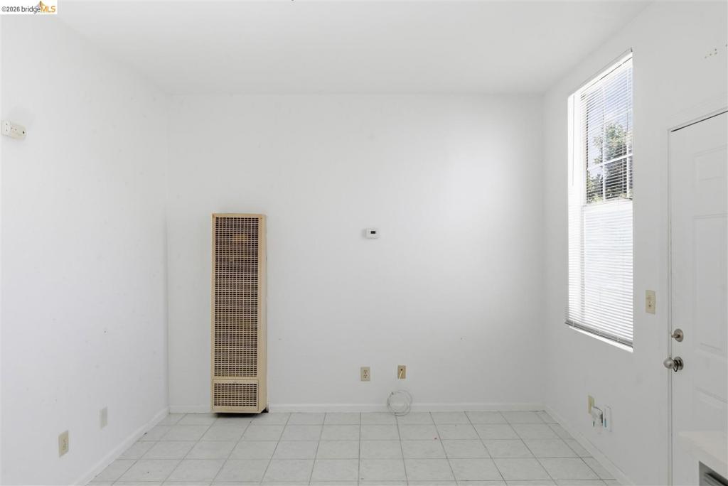 3302 California St Property Photo 12