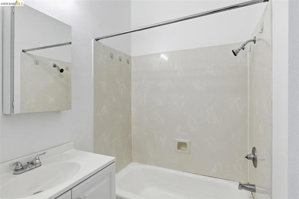 3302 California St Property Photo 19