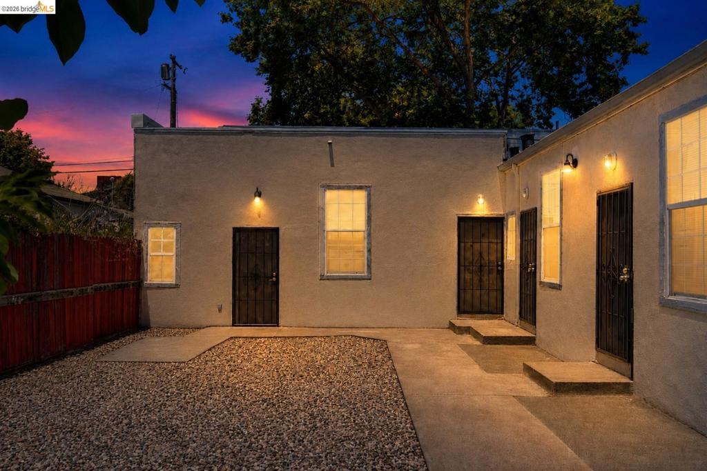 3302 California St Property Photo 23