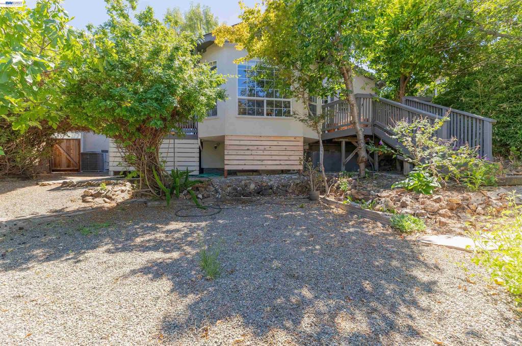 16004 Wellington Way Property Photo 39