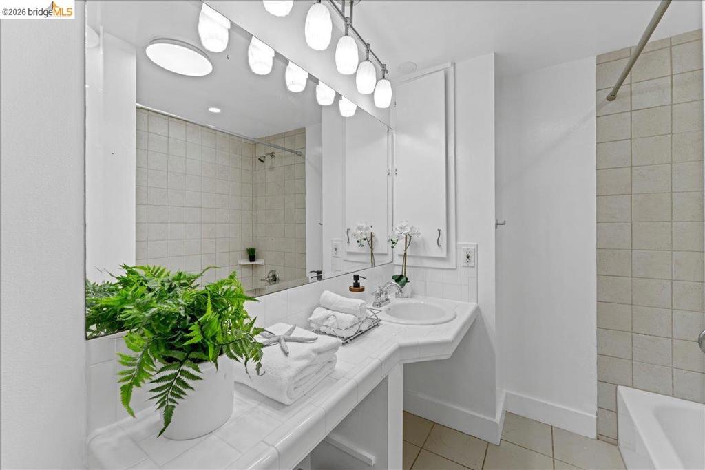 2725 Prince St. 10 Property Photo 16