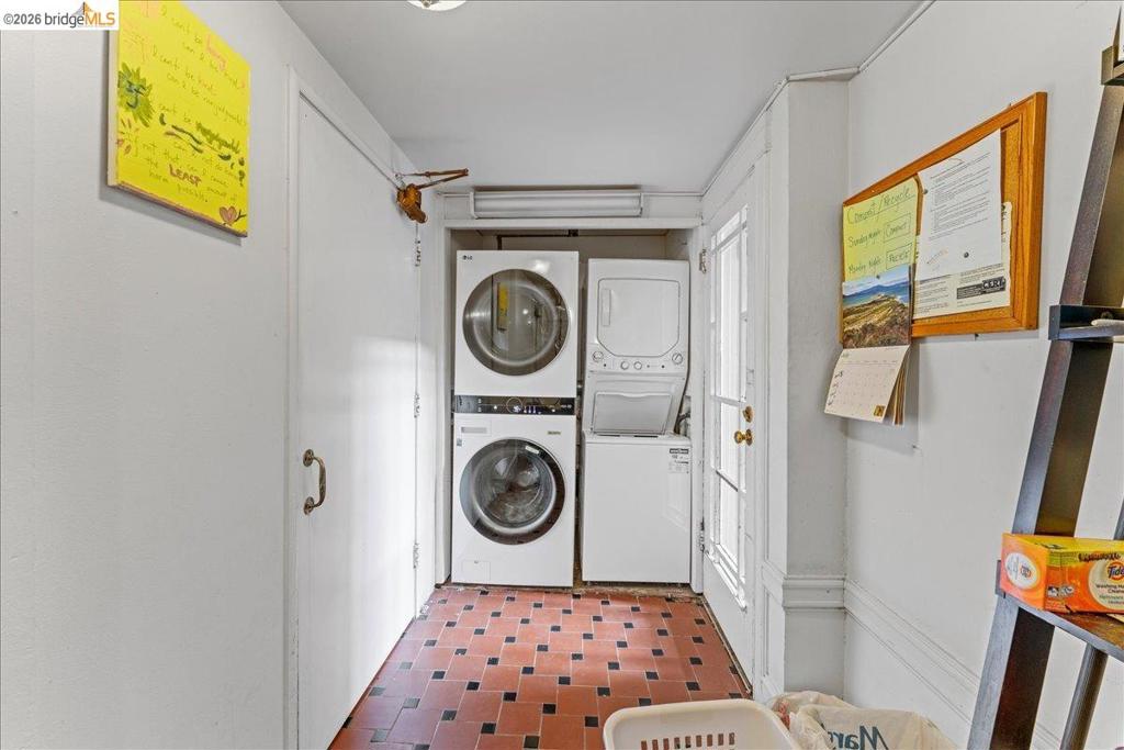 2725 Prince St. 10 Property Photo 18