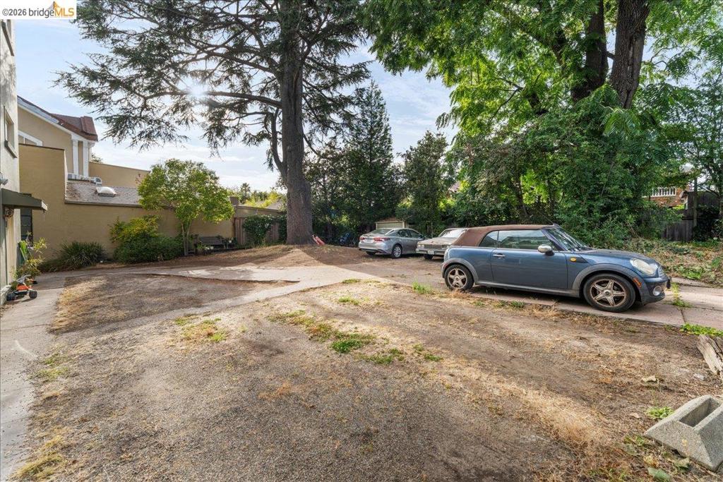 2725 Prince St. 10 Property Photo 22