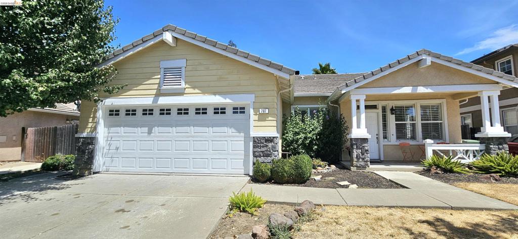 707 Thompsons Dr