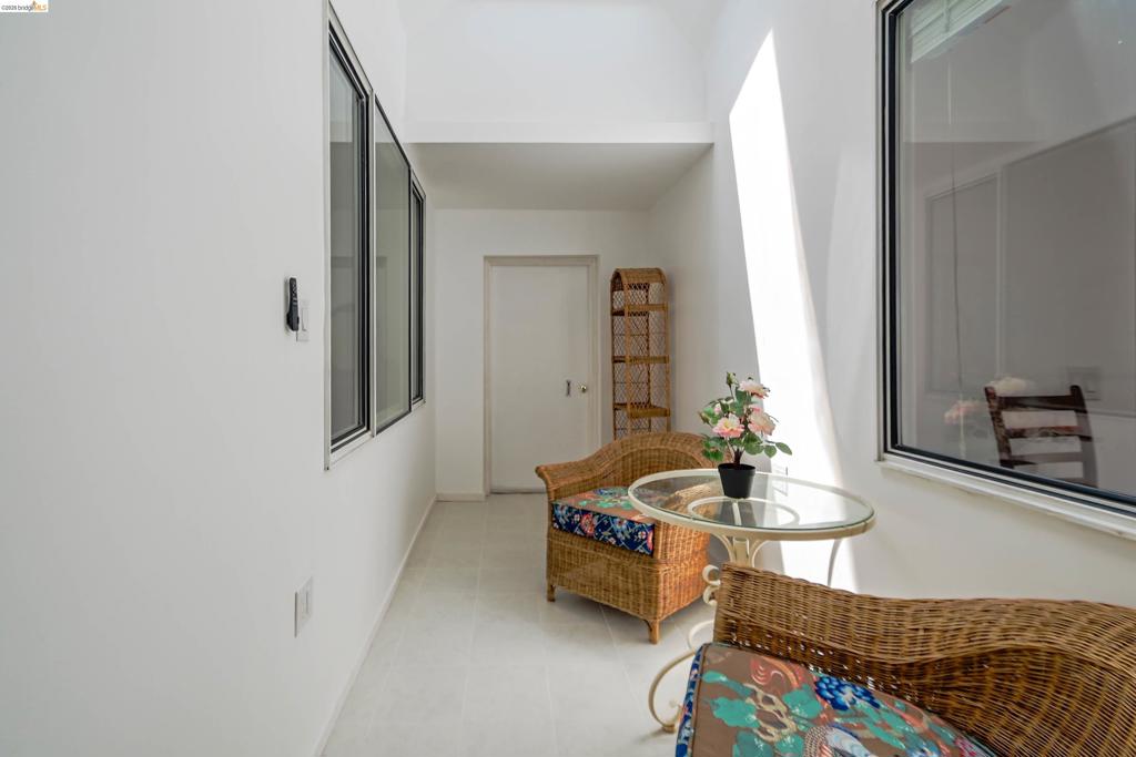 240 Seabury St. Property Photo 27