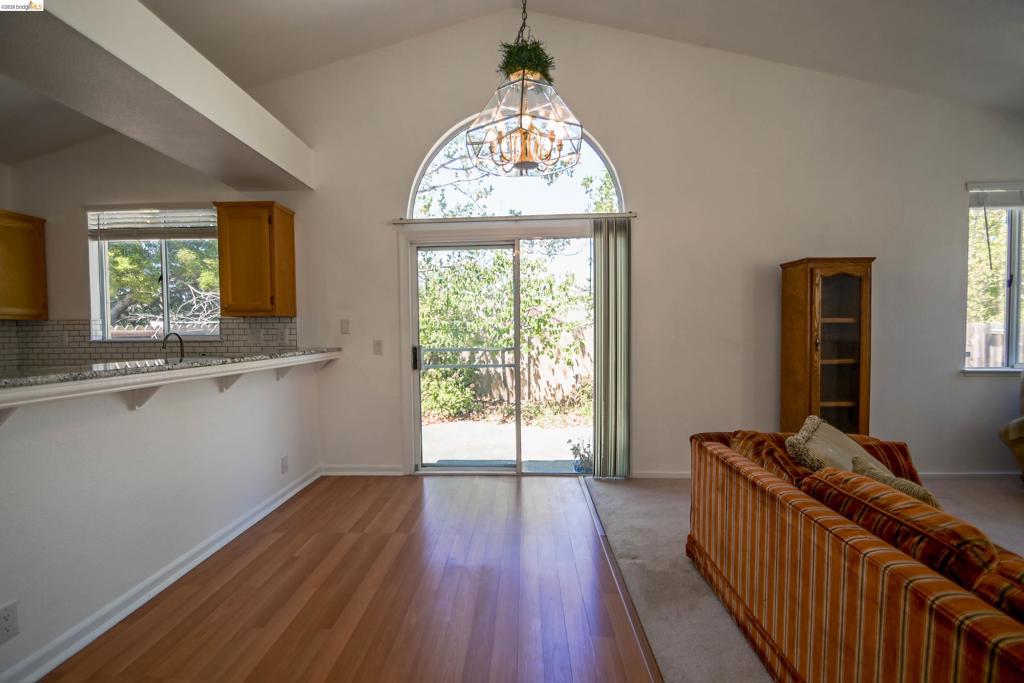 240 Seabury St. Property Photo 31
