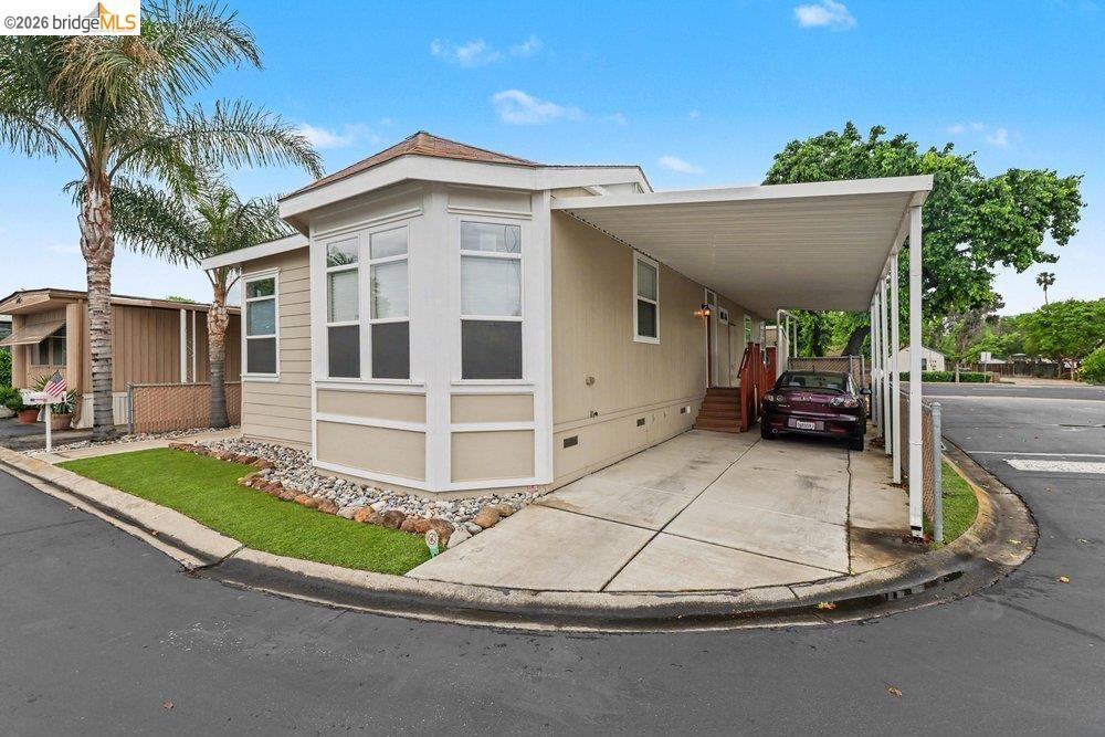 3660 Walnut Blvd Property Photo 1