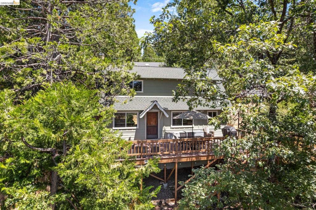 20708 Hekeke Lane Property Photo 2