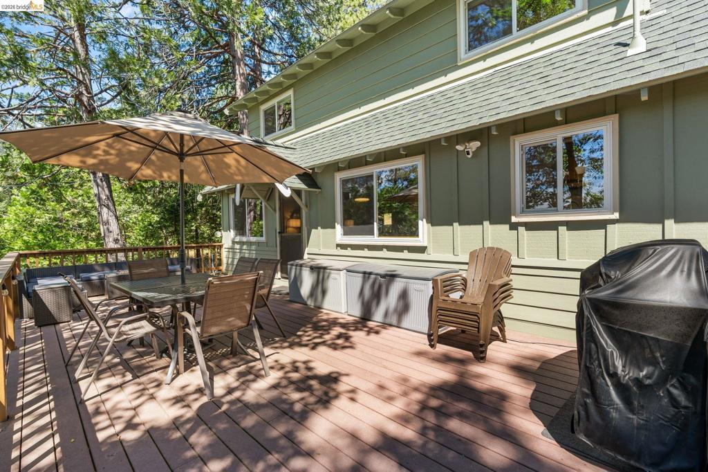 20708 Hekeke Lane Property Photo 3