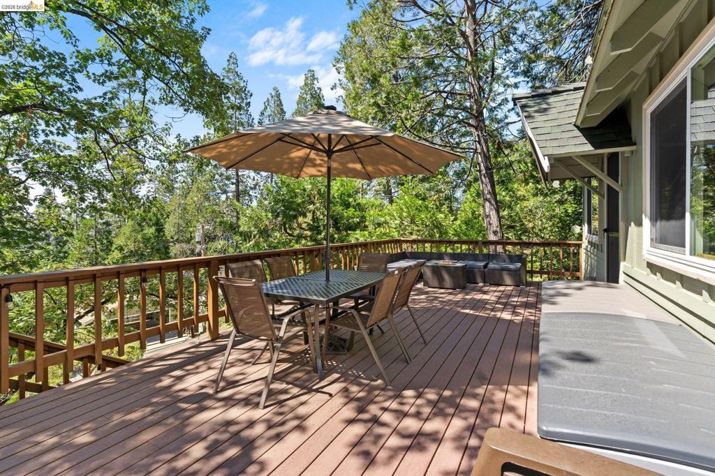 20708 Hekeke Lane Property Photo 4